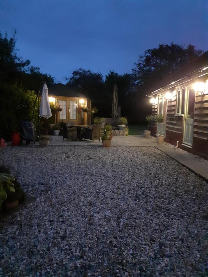 The Cobblers Bed And Breakfast Bishampton Eksteriør bilde